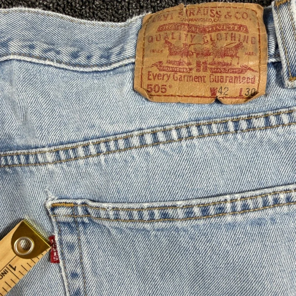 Vintage 90s Levi's 505 Regular Fit Men's 42x30 Light Wash Denim Jeans Fits 40x29